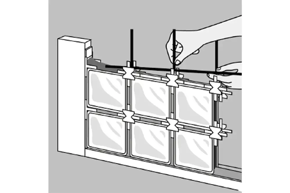 玻璃磚｜玻璃磚案例｜玻璃磚施工流程5- 砌築玻璃磚牆時，其水平與垂直補強鋼筋應按設計圖所示設置，鋼筋切忌觸碰玻璃磚。​