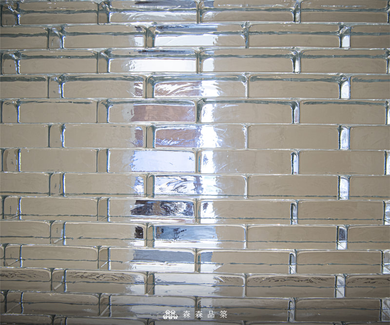 森森品築.職人工程｜砌起玻璃磚的美好
實心玻璃磚水波光膠築工法，交丁工法,呈現波光粼粼的透光感。